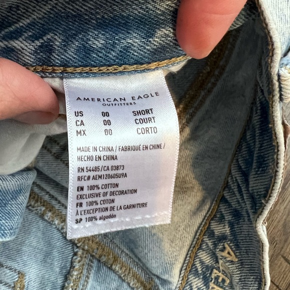 American Eagle Light Denim Distressed Mom Jeans Size 00 Short - Picture 4 of 10